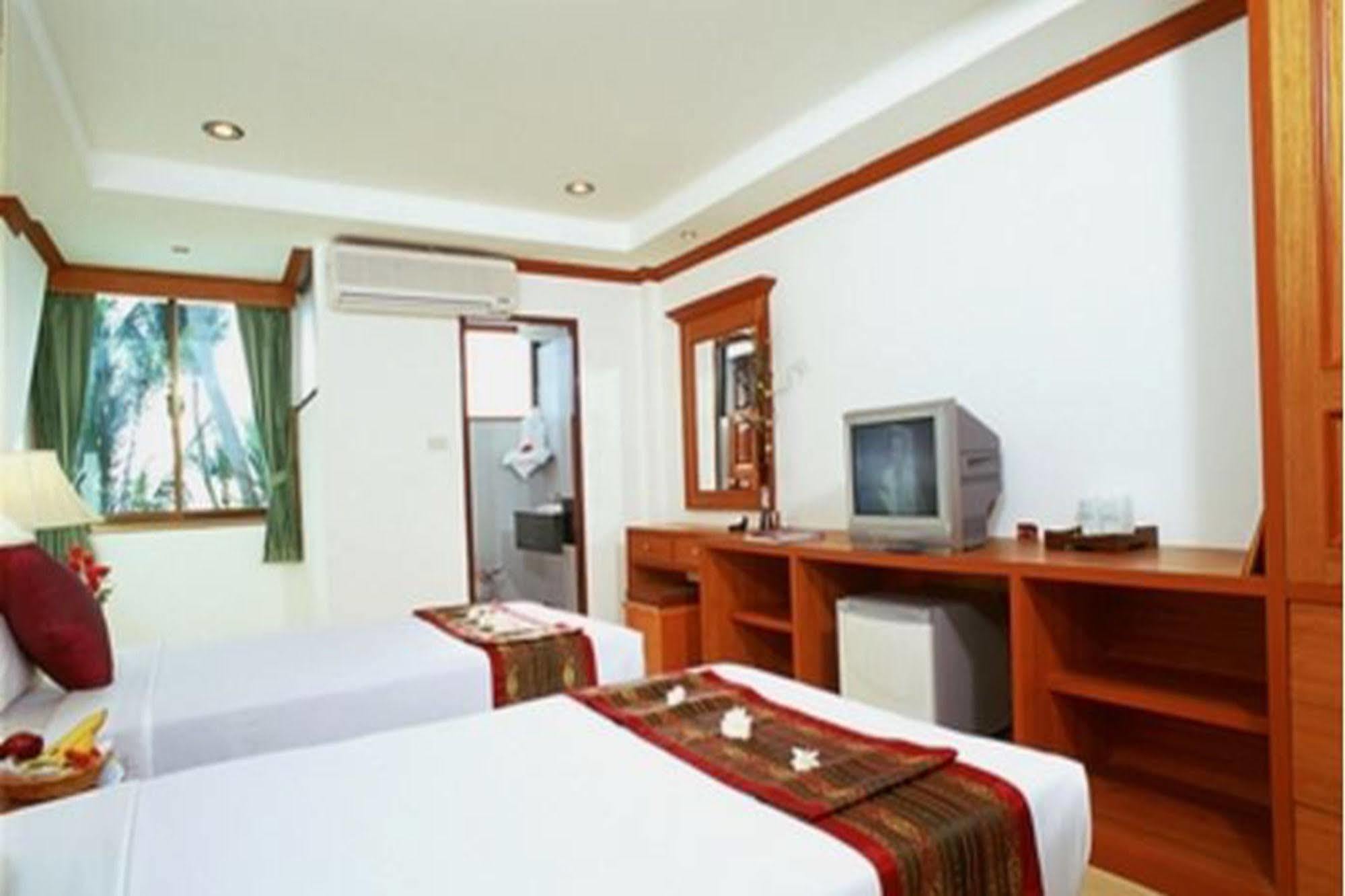 Grand Sea View Beach Resotel Lipa Noi Luaran gambar