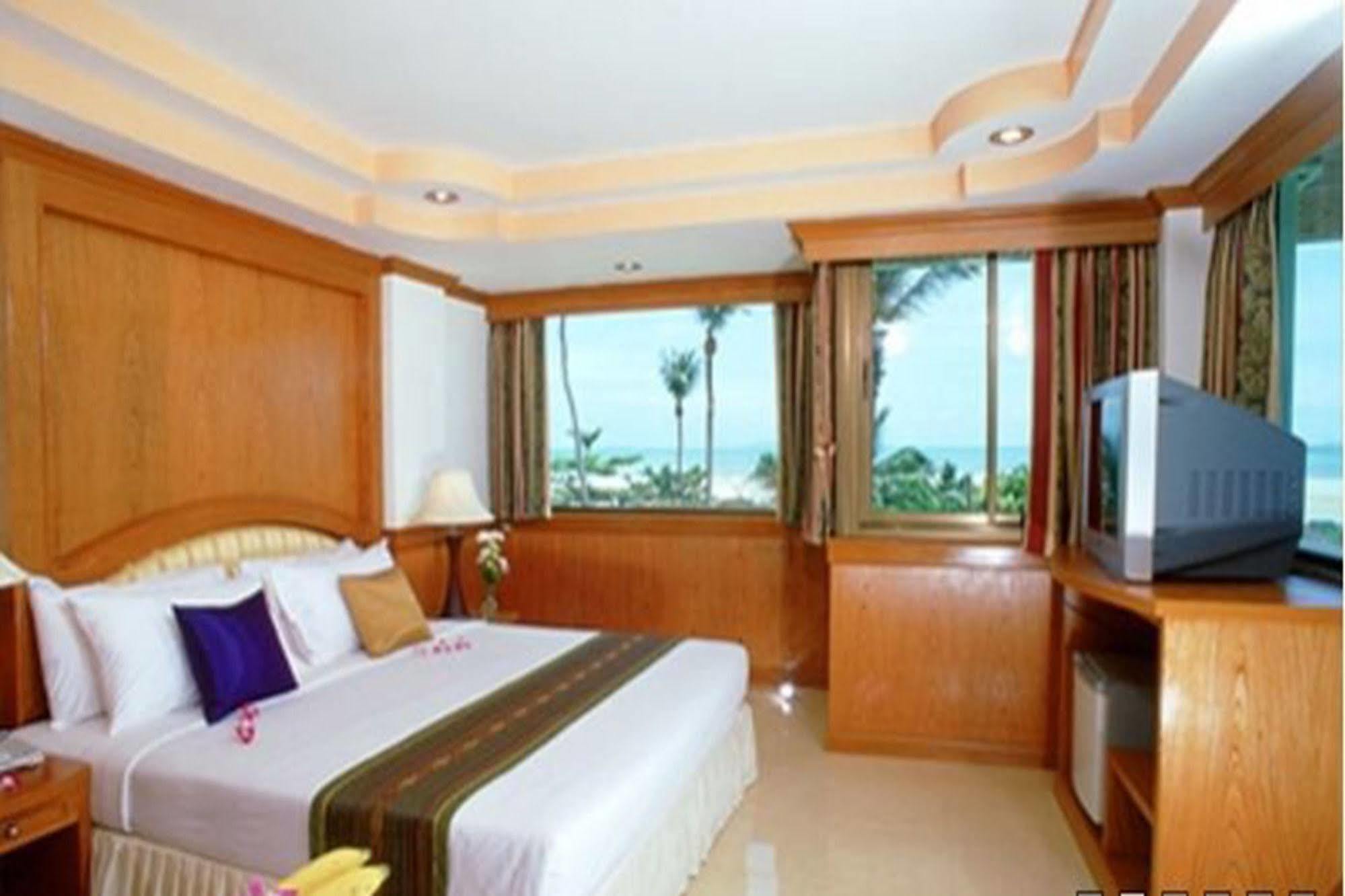 Grand Sea View Beach Resotel Lipa Noi Luaran gambar